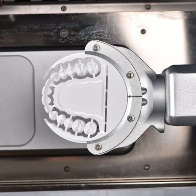 شراء 1600 دورة في الدقيقة 5 محور آلة طحن الأسنان تدوير زاوية المحور A:± 360 ° B: + 30 ° ~ -120 ° online manufacture